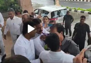 Red Diary: The MLA who was once a favorite of the government was dragged out of the House...VIDEO