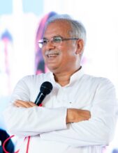 LIVE CM Bhupes PC: Chief Minister Bhupesh Baghel is holding a press conference... Live telecast of the press conference in Delhi
