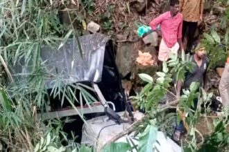 Big Accident: Again a big accident… a jeep full of laborers fell into a ditch… painful death of 9