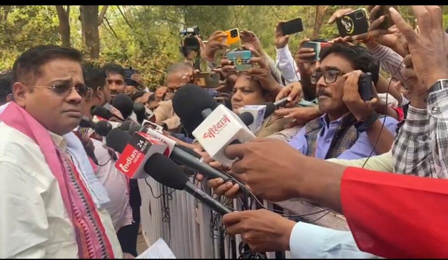 CM vs JOGI: This election is not against 'Bhupesh' but 'corruption'...! What Amit Jogi said after filing nomination papers... Listen to VIDEO here
