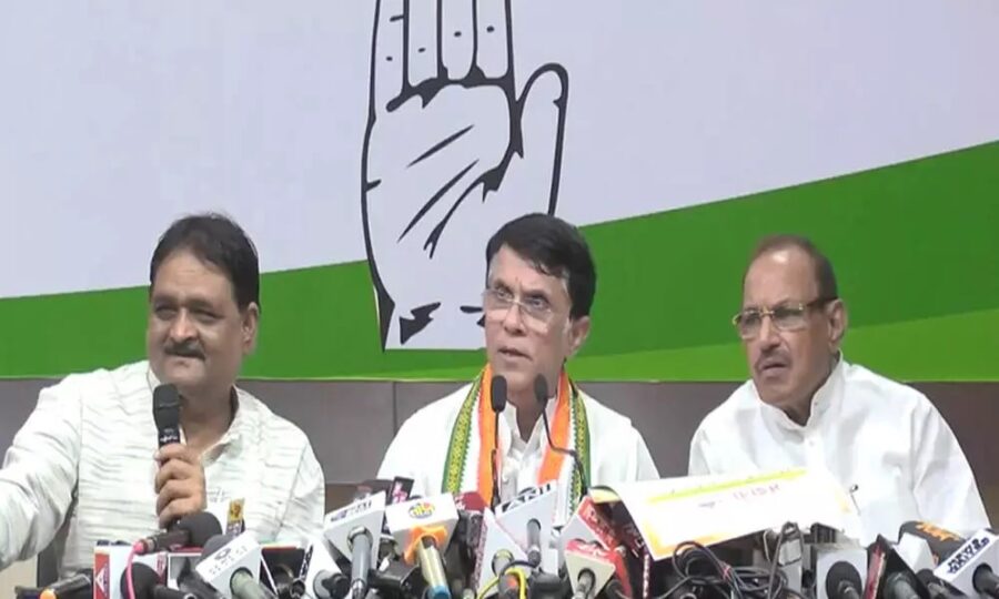 Congress Poster Launch: Congress launched the poster...Written - If you press the lotus, Adani will come out...If you press the paw, you will get relief.