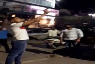 Firing in the Road: Congress leader fired in the middle of the road, video went viral, earlier too the video of him threatening the farmer had gone viral.