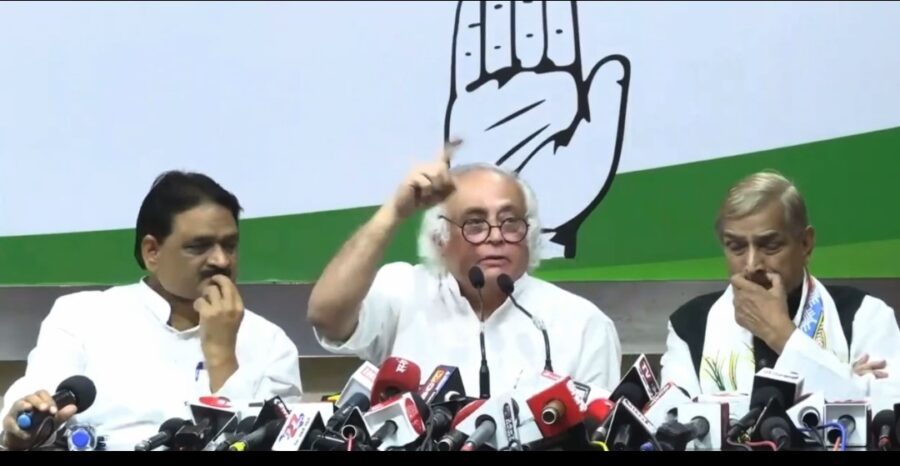 EX CM shared this 41 second video of Jairam Ramesh…said – his own leaders are doing polls…listen