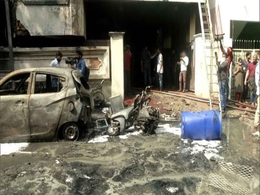 Chemical Fire Breaking: Sad news from the capital...! Big accident during car repairing...6 people died due to fire in chemical...see VIDEO
