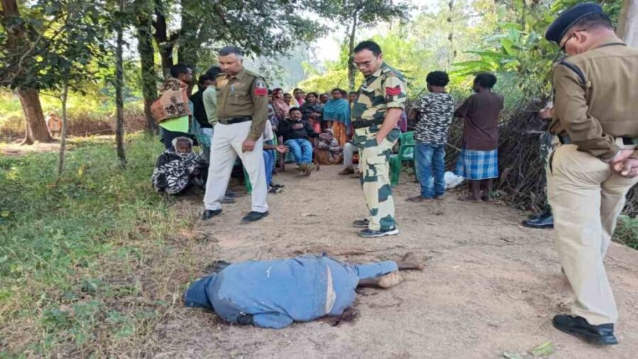 Murder Breaking: Big news from Kunkuri...! Congress worker's body found soaked in blood on the roadside