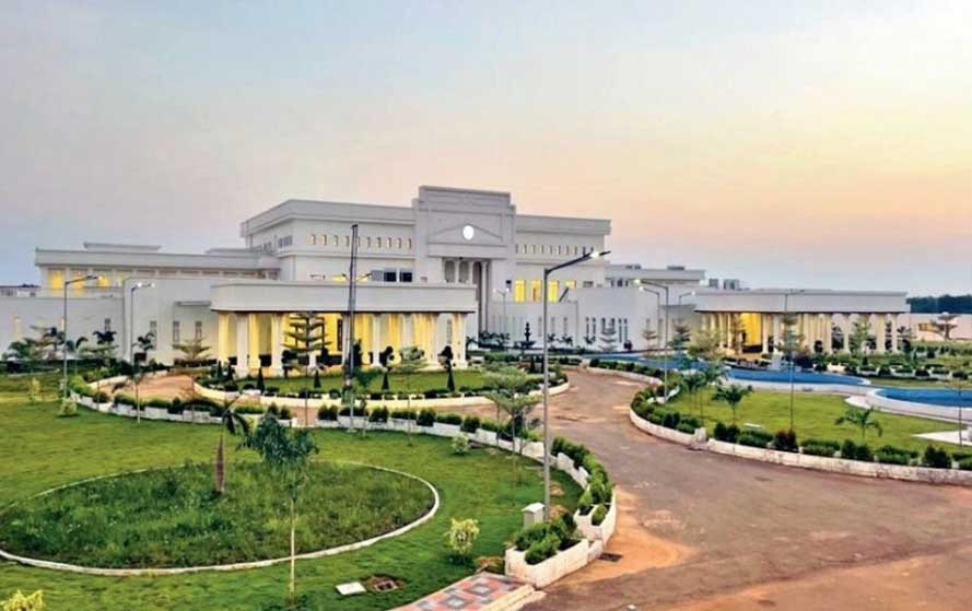 CM House in CG: Luxurious CM House ready for the new government of Chhattisgarh...! Will enter the house on this day