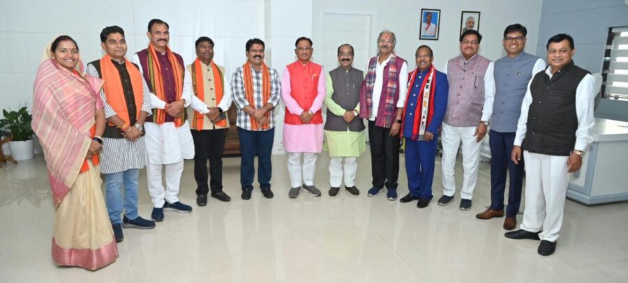 CG Oath Ceremony: 9 'gems' of CM 'Vishnu Dev' reached the ministry together...! See