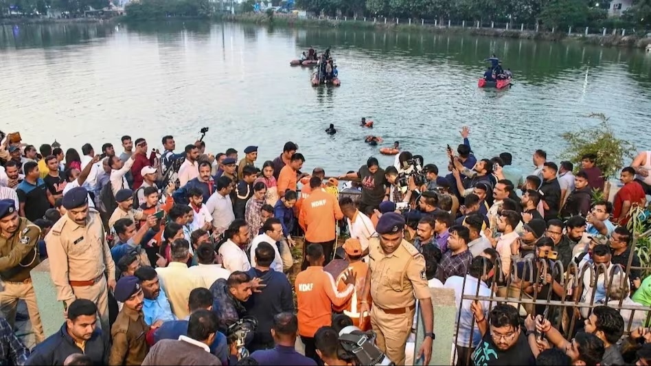 Boat Accidents: Deadly picnic in Vadodara...! 'Lesson' for every 'parent' too...'School management' does not take responsibility after the accident...see horrifying VIDEO