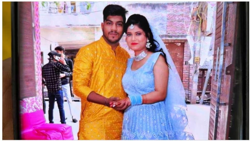 Newly Married Couple: Husband dies of heart attack... Wife could not bear the 'shock'... committed suicide by jumping from the 7th floor