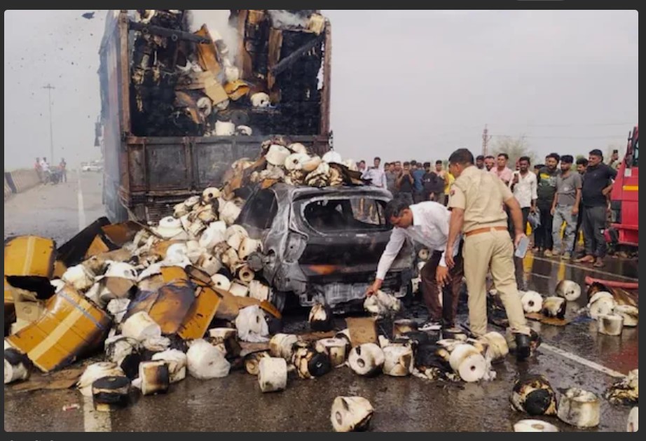 Sikar Accident Update: Fire took away 7 lives...! Shortly before being burnt alive, he said on the phone at home...?