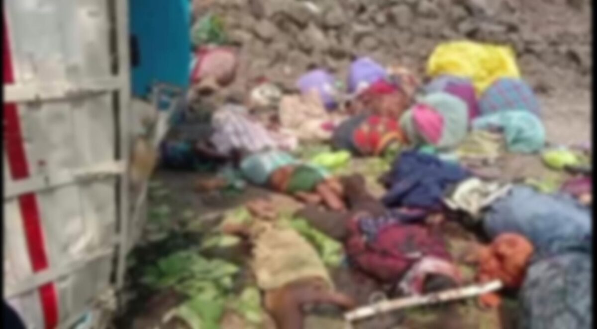 Horrific Road Accident: Big news...! Road accident in Kawardha district...17 people died...see painful scene VIDEO