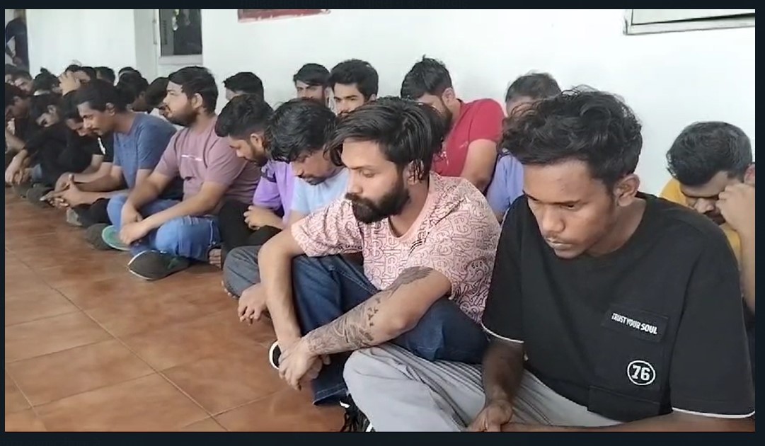 Police took major action in Mahadev Satta App case...! 26 people arrested...watch VIDEO