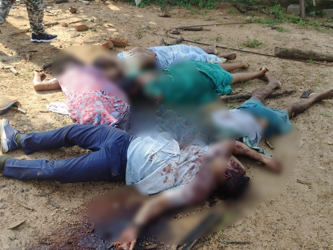 Brutal Murder: Murder of 5 members of a family...! The only 2 surviving children are in shock... many people from the village are in custody... the number of arrested accused may increase