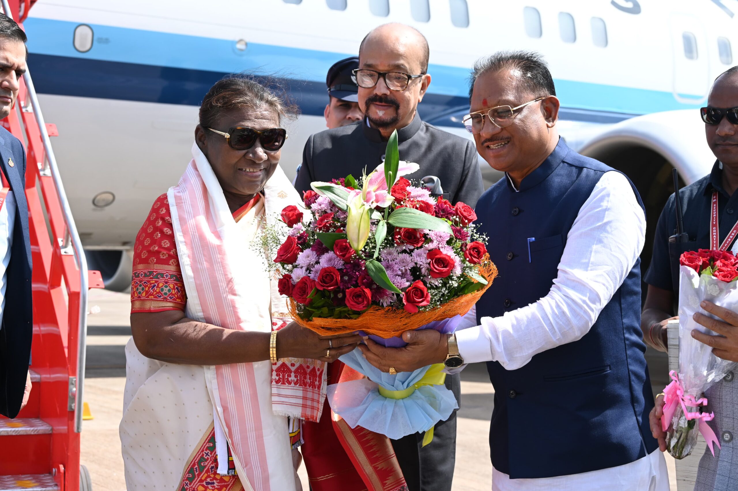 President Draupadi Murmu: President Draupadi Murmu reached Chhattisgarh capital Raipur today on a two-day visit