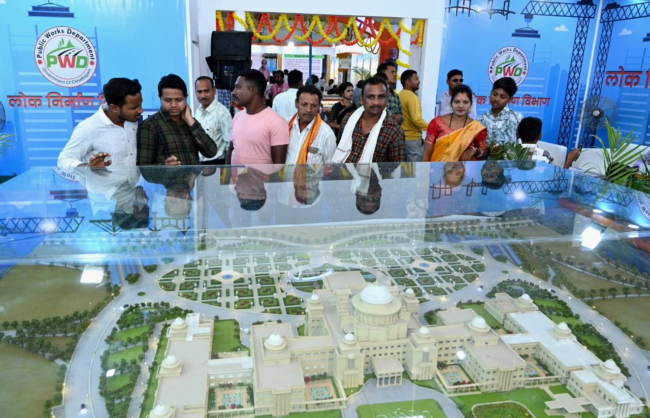 Rajyotsava 2024: The model of the new Vidhan Sabha building and Power House flyover has been displayed at the stall of the Public Works Department in Rajyotsava