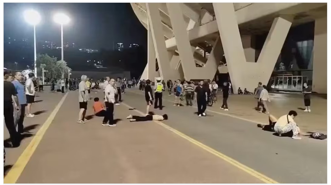 Zhuhai Accident: Uncontrolled car ran over crowd... 35 died on the spot... watch the video here