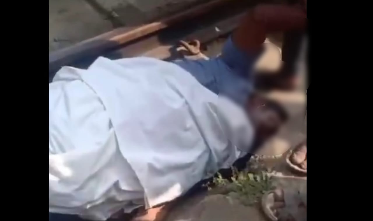 Train Coupling: Railway employee dies a gruesome death in an accident...! This is the reason that came to light, not manual coupling...? Watch the video here