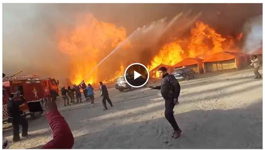 Prayagraj Maha Kumbh Fair: Huge fire in Maha Kumbh fair area...! 3 cylinders burst... 250 tents destroyed... watch the video here