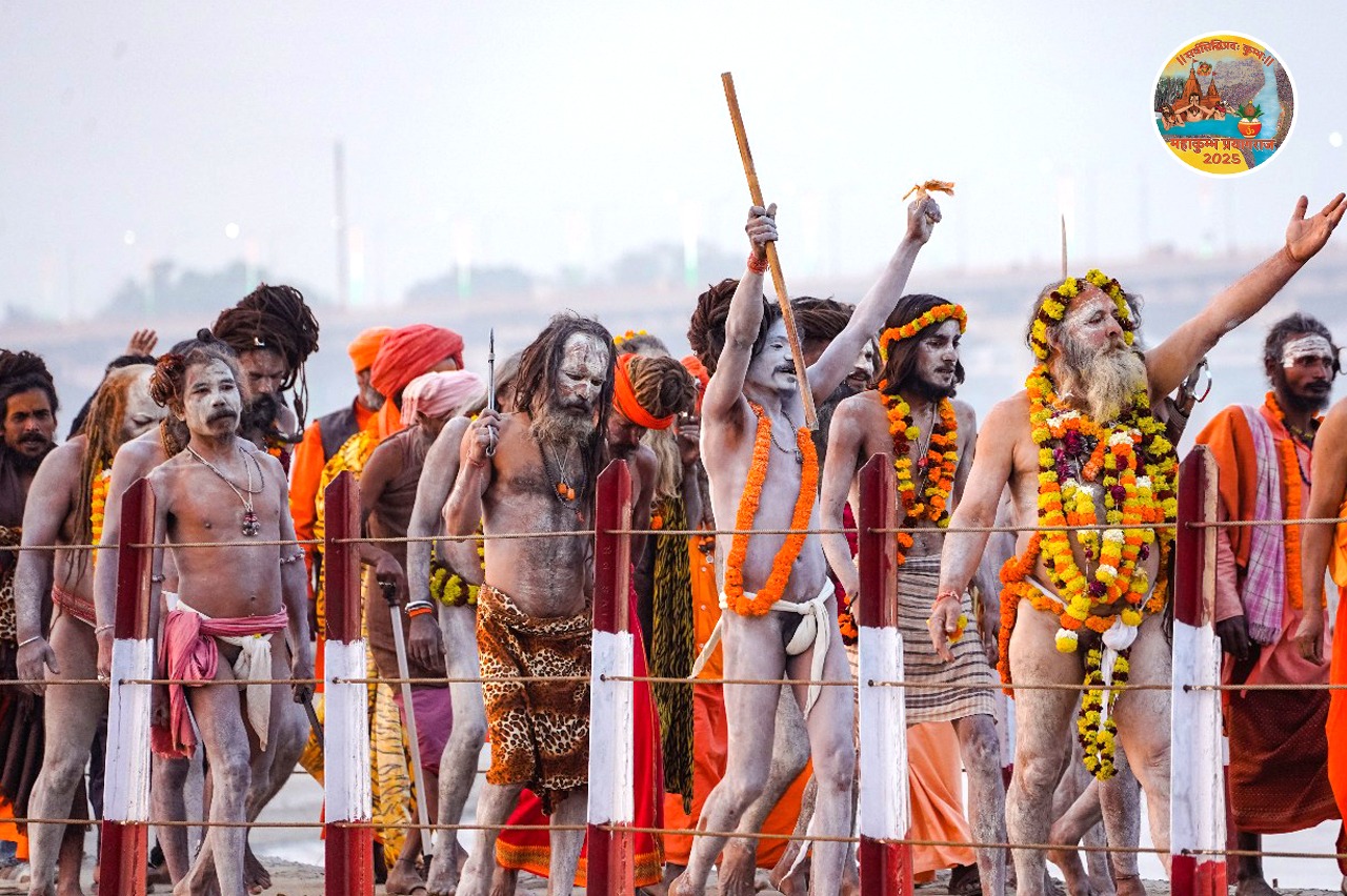 Naga Sadhu in Mahakumbh: The thrilling world of Naga Sadhus is difficult…! Along with 'celibacy' one has to do 'gender deactivation'...watch video here