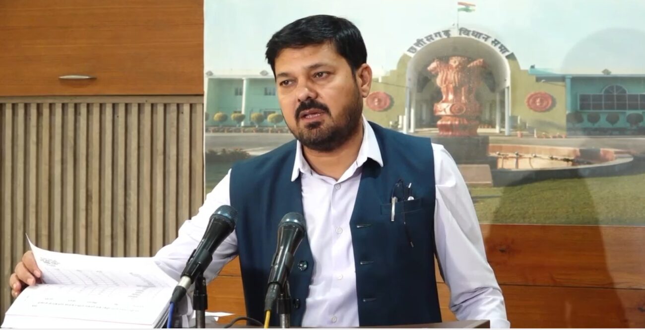 CG Vidhansabha 2025: MLA Anuj Sharma raised the issue of Kolhan drain... watch the video here