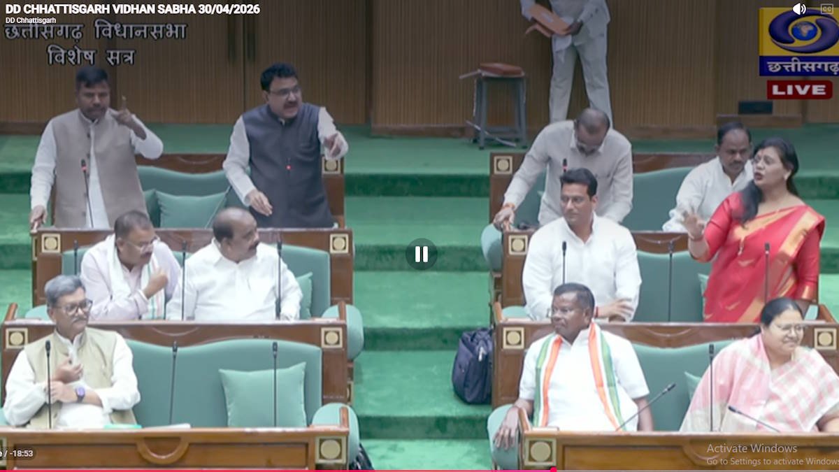 छत्तीसगढ़ विधानसभा में महिला आरक्षण पर सियासी संग्राम: प्रस्ताव पर गरमाई बहस, विपक्ष का जोरदार हंगामा