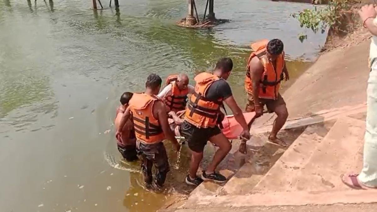 दर्दनाक हादसा : नहर में बेटी को तैरना सिखाते समय पिता-पुत्री बहे, पिता का शव बरामद, बच्ची की तलाश जारी