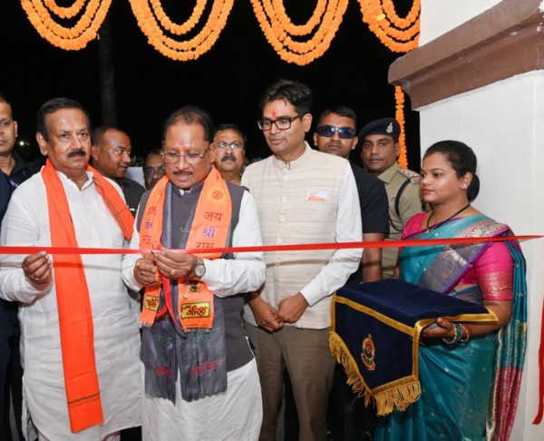 CM Vishnu ने सुशासन तिहार के दौरान रायगढ़ में एफएसएल लैब का किया शुभारंभ