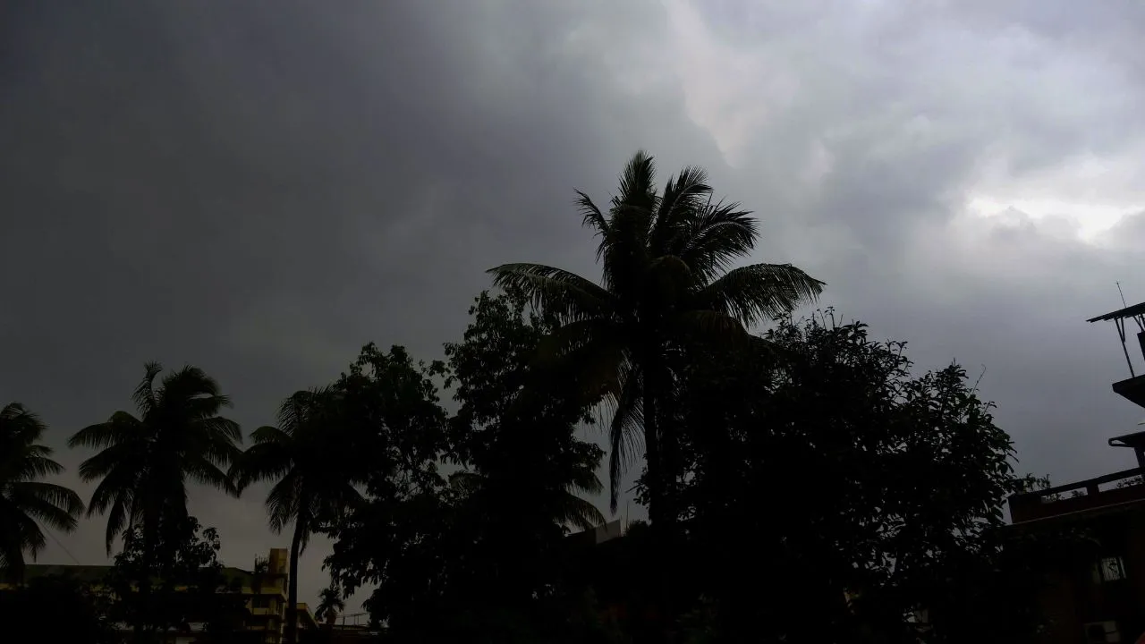 छत्तीसगढ़ में मौसम का बड़ा बदलाव…भीषण गर्मी के बाद अब बारिश देगी राहत…जानें मौसम की हर एक अपडेट